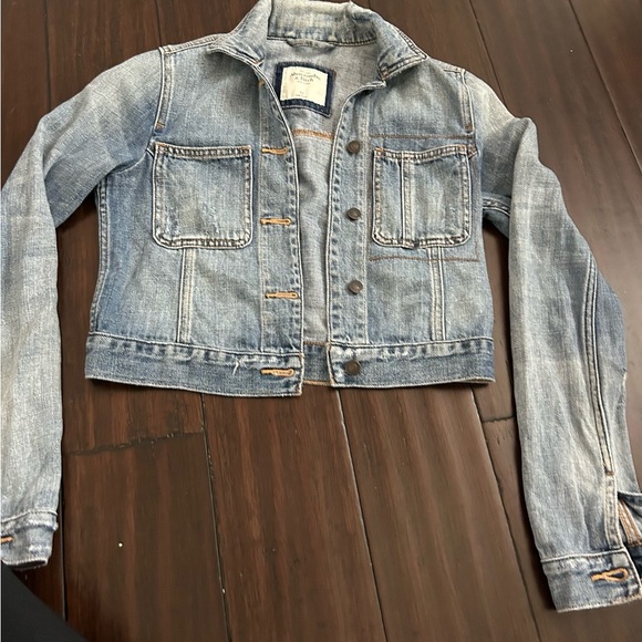 Vintage Abercrombie and Fitch, cropped jean jacket XS - Picture 2 of 3